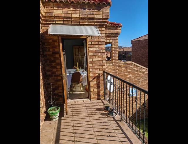 98M² APARTMENT BLOCK FOR SALE IN LIEFDE EN VREDE
